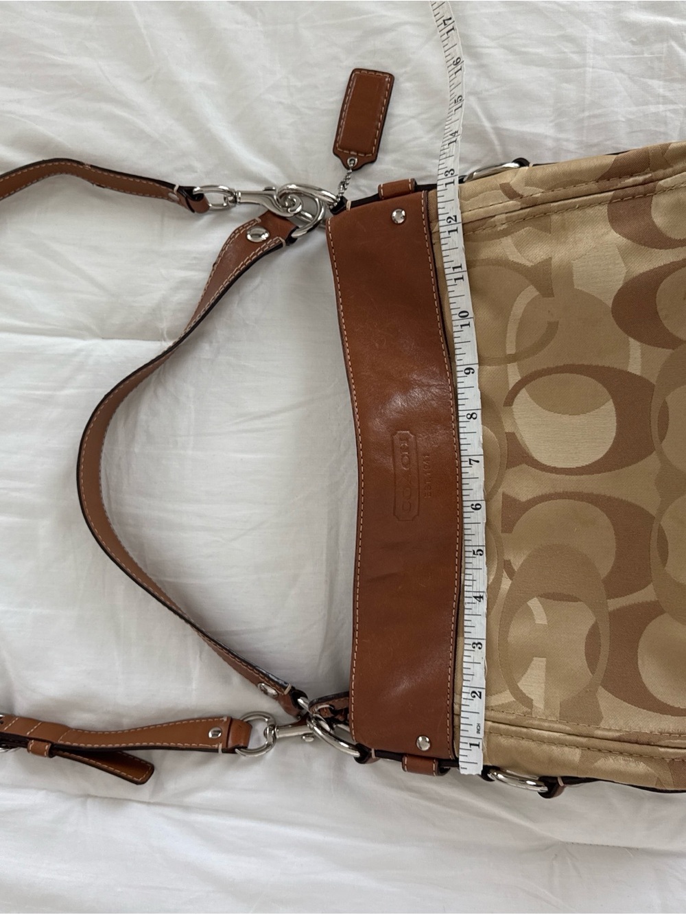 Coach Beige Tan Signature Canvas Shoulder Bag with Brown Leather Trim - Picture 4 of 7